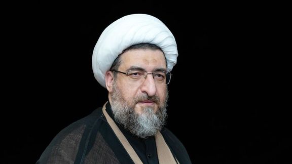 ممثل خامنئي ينفي وجود أزمات اقتصادية.. رغم تصاعد الاحتجاجات المعيشية