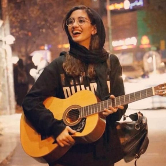 ۲۲ اردیبهشت سالروز تولد نیکتا اسفندانی است که آبان ۹۸ کشته شد