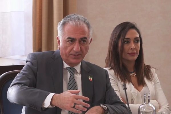خلال لقائه مع نواب بلجيكيين.. رضا بهلوي: يجب الانتقال من النظام الإيراني في أسرع وقت ممكن