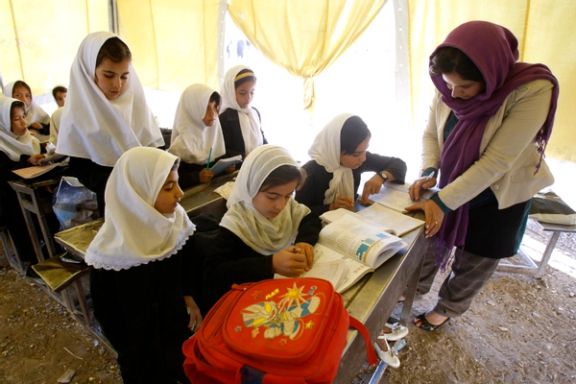 کمیسیون مستقل حقوق بشر افغانستان: ممنوعیت ترانهخوانی دختران بالای ۱۲ سال خلاف حقوق بشر است