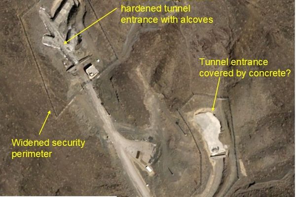 صور الأقمار الصناعة تكشف بناء إيران منطقة أمنية جديدة حول مجمع "نطنز" النووي السري