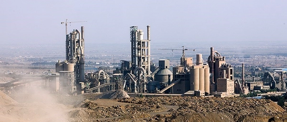 بسبب انقطاع الكهرباء.. توقف مصانع الإسمنت بإيران يسبب أزمة ويضغط على سوقي الإسكان والبورصة