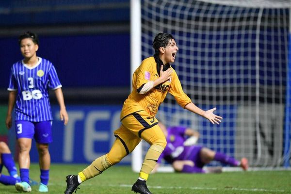 زهرا قنبری، کاپیتان تیم ملی فوتبال زنان و خانمگل فوتبال ایران، به استرالیا پناهنده شد