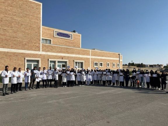 حمایت معلمان و دانشجویان از اعتصاب پرستاران در ایران