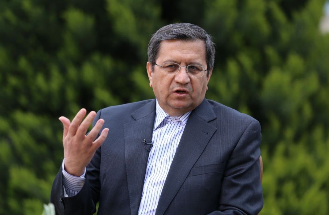 Tidigare iransk bankchef kritiserar regeringens ekonomiska resultat