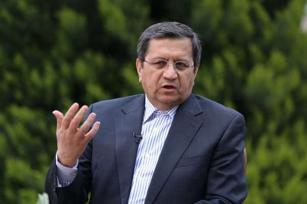 Iran’s Ex-Chief Banker Harshly Attacks Government’s Economic Record