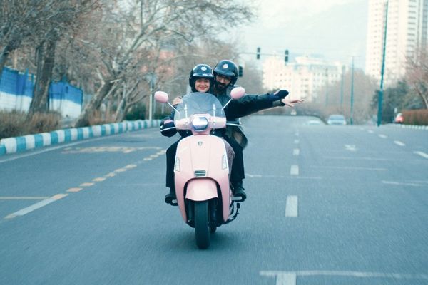 "الكوميديا الإلهية" في مهرجان البندقية: دورة الرقابة في السينما الإيرانية