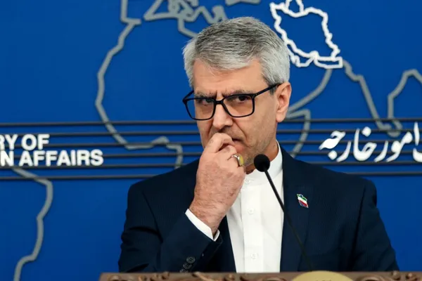 بقایی: سند جدید امنیت ملی آمریکا در خدمت اسرائیل است، اما آن را بررسی میکنیم