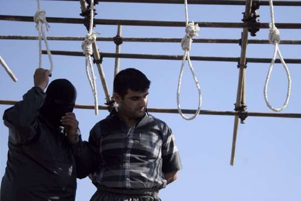Execution of Four Prisoners Sparks Outcry in Iran