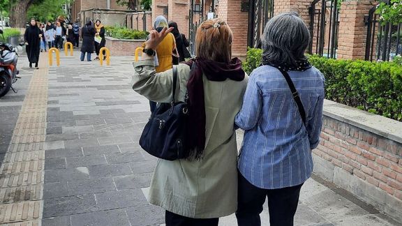 رسانه وابسته به سپاه از «شناسایی زنان بدون حجاب با هوش مصنوعی» خبر داد