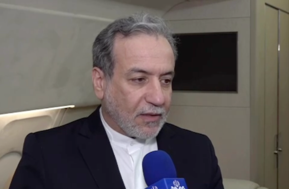 عراقچی: هدف سفرم به بحرین مشورت‌های منطقه‌ای بود، نه ایجاد روابط دیپلماتیک