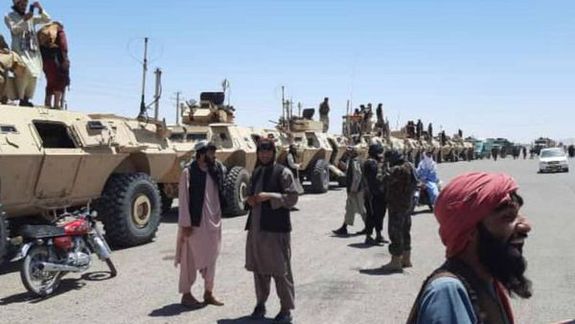 فاکسنیوز: طالبان در زمان درگیری ۲ هزار بمبگذار انتحاری به مرز ایران فرستاده بود