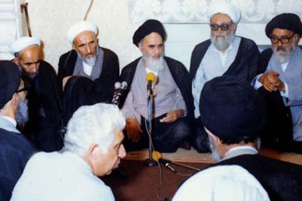 نماینده خامنهای در قزوین: خمینی به اطرافیانش گفته بود این نظام میماند