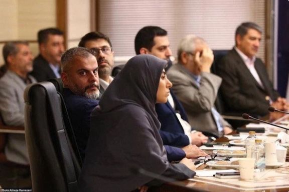 گزارشها از محدودیت برای خبرنگاران پس از جنجال حضور پسر عارف در معارفه وزیر صمت