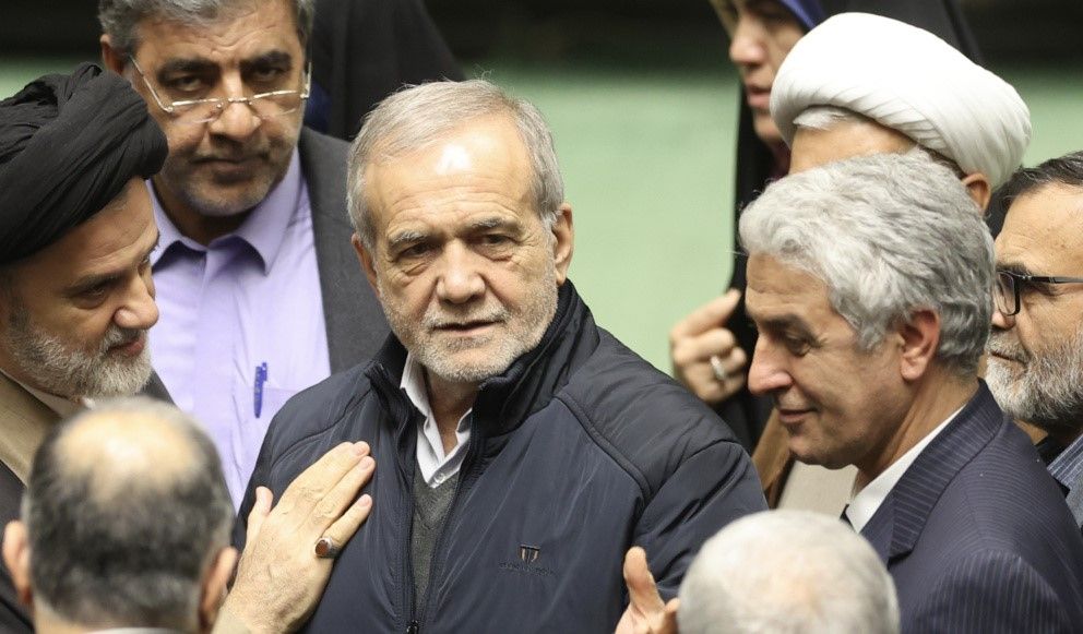 پزشکیان لایحه بودجه ۱۴۰۵ را با وجود انتقاد مجلس از ۲۰ درصد افزایش حقوق ارائه کرد