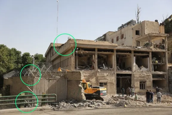 سالن ملاقات زندان اوین