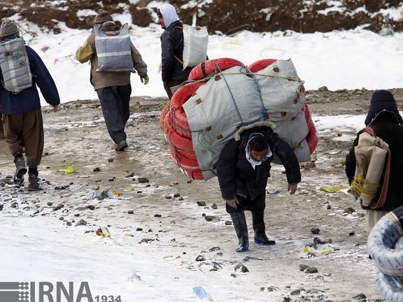 همشهری: سال ۹۹، کرمانشاه و کردستان از لحاظ نرخ فلاکت در وضعیت قرمز و هشدار قرار گرفتند