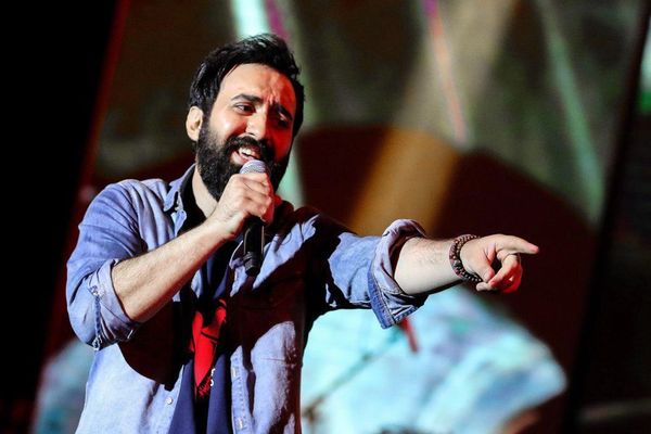 200 فنان إيراني: النظام المستبد لا يتحمل لغة الفن ويفضل القمع