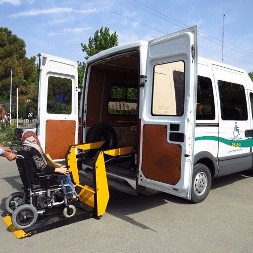 تلاش شهرداری تهران برای خانهنشین کردن افراد دارای معلولیت؛ بذل و بخشش ونهای تردد معلولان