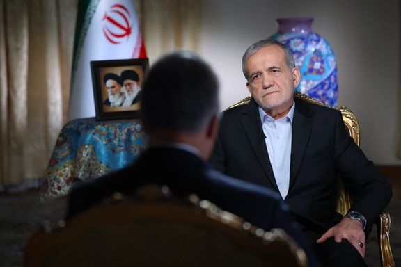 کیهان: وظیفه پزشکیان اجرای حکم «قصاص ترامپ» است نه مذاکره با او