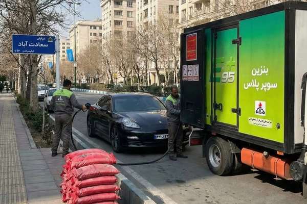 Iran begins pilot sales of imported gasoline at market price