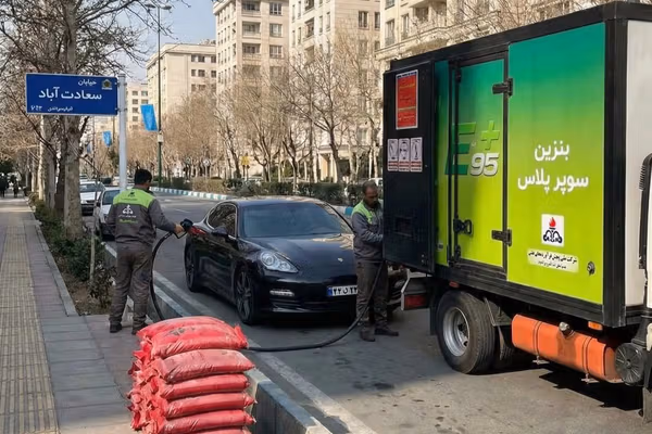 Iran begins pilot sales of imported gasoline at market price