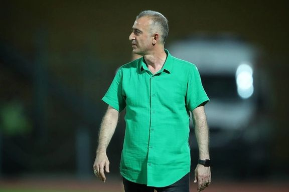 فراز کمالوند، سرمربی نفت آبادان: استقلال این فصل بدشانس بود، دوست دارم کار بزرگی انجام دهم