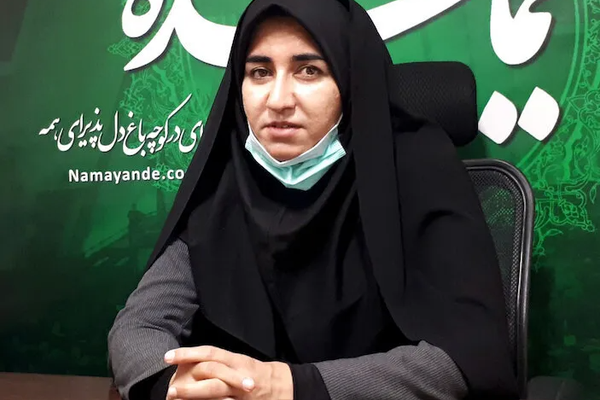 برلمانية إيرانية: كبار القادة العسكريين لدينا لا يستخدمون الهواتف الذكية