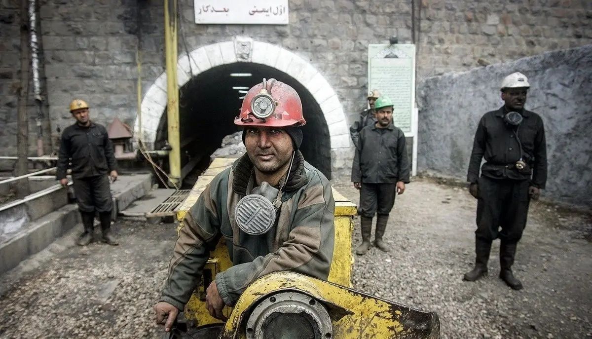Iranian workers report layoffs, months of unpaid wages