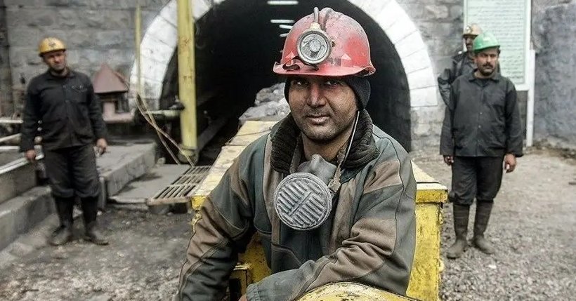Iranian workers report layoffs, months of unpaid wages