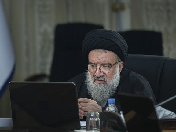 احمد خاتمی، امام جمعه تهران: برهنگی و عریانی در برخی استانها باب شده است