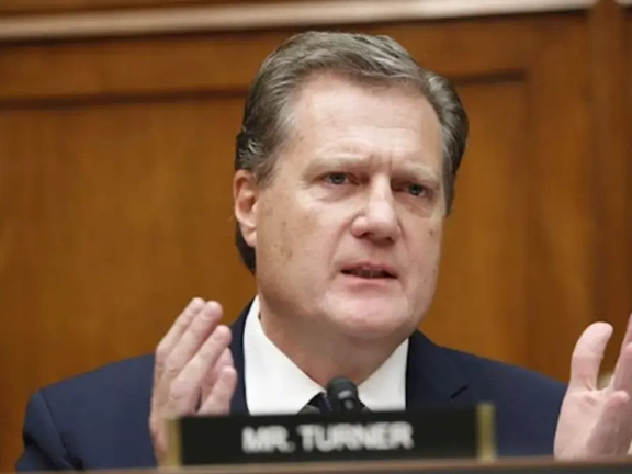 عضو مجلس نمایندگان آمریکا: جمهوری اسلامی ممکن است تا پایان سال سلاح هستهای بسازد