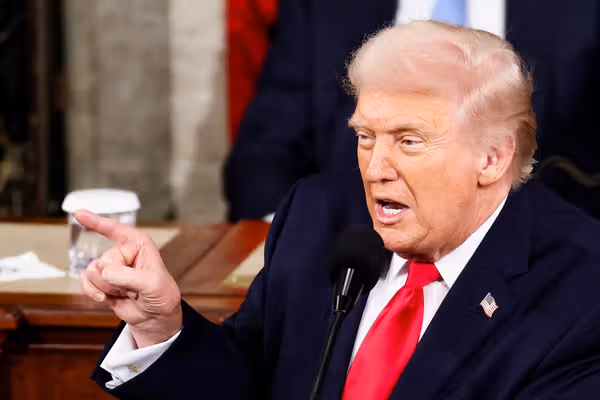 ترامپ چگونه افکار عمومی آمریکا را برای اقدام نظامی علیه جمهوری اسلامی آماده میکند؟