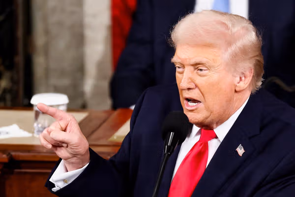 ترامپ چگونه افکار عمومی آمریکا را برای اقدام نظامی علیه جمهوری اسلامی آماده میکند؟