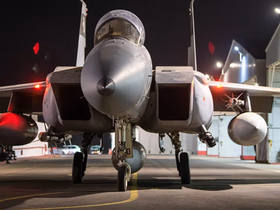 سخنگوی ارتش اسرائیل: راه به سوی ایران هموار است و حمله هواپیماها به تهران آغاز میشود