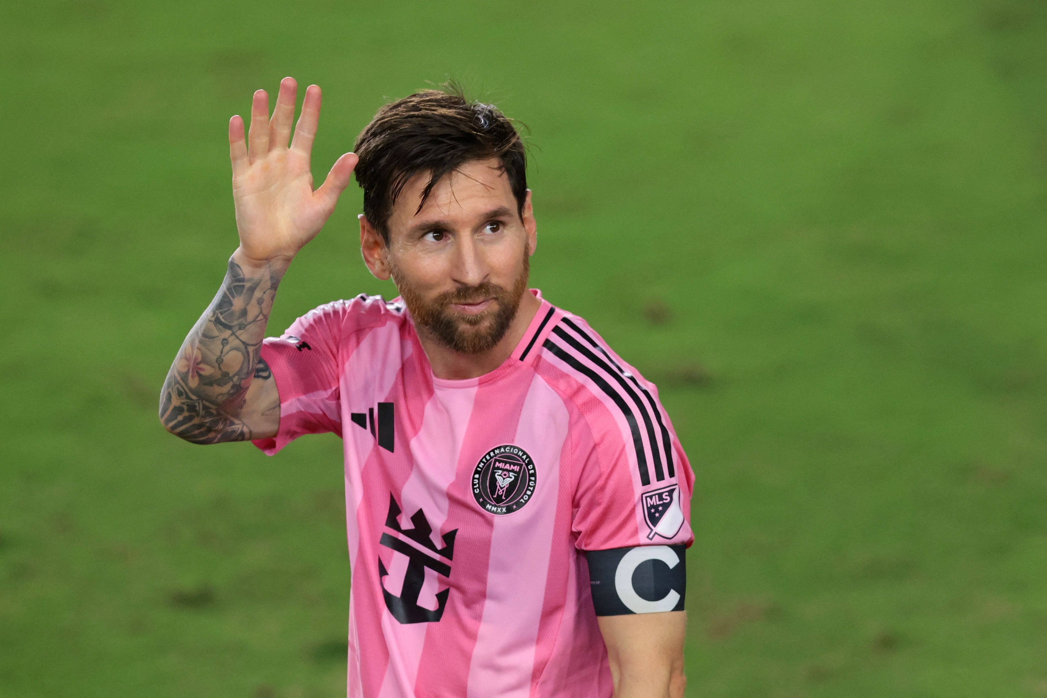 مسی در آستانه شکستن رکورد پوشکاش، «آقای پاس گل جهان»