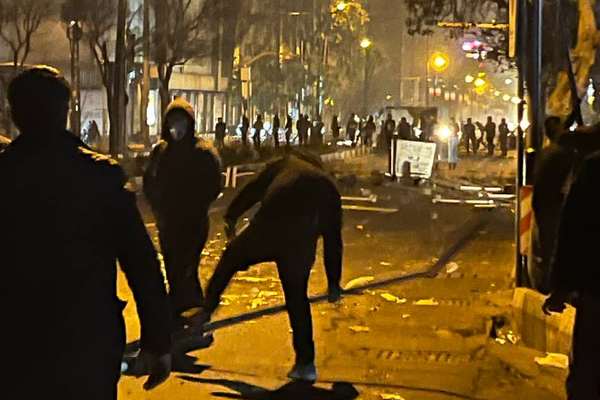 منابع ایراناینترنشنال: نهادهای امنیتی گروهی از پزشکان در تهران را تهدید به بازداشت کردند