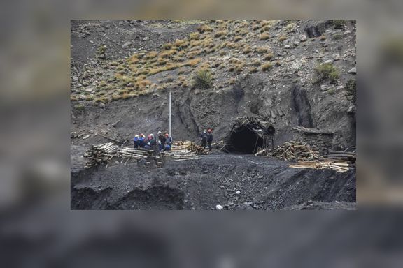در پی جان باختن دو معدنچی زیر آوار، معدن ۴۲ زغالسنگ طزره دامغان تا اطلاع ثانوی تعطیل شد