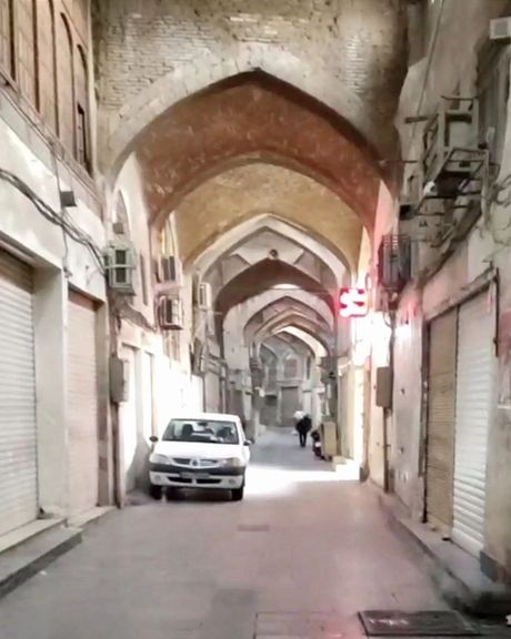 ادامه اعتصاب سراسری در شهرهای ایران؛ بازاریان برای سومین روز پیاپی، مغازههای خود را بستند