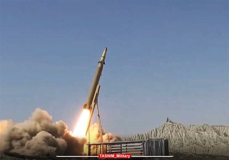 تلگراف: جمهوری اسلامی در حمله به ناوهای آمریکایی احتمالا موشک الکترواپتیکی را آزمایش کرد
