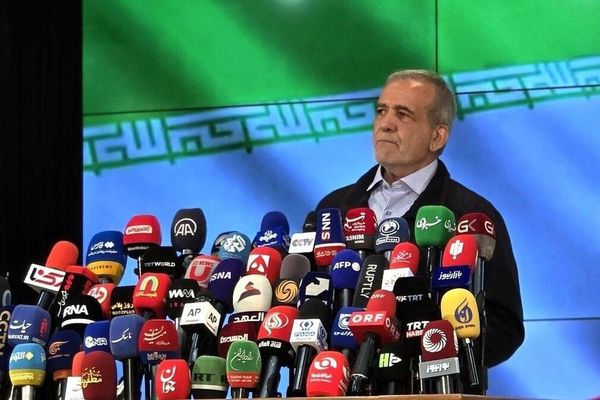 Pezeshkian under fire for boosting funding to propaganda institutions