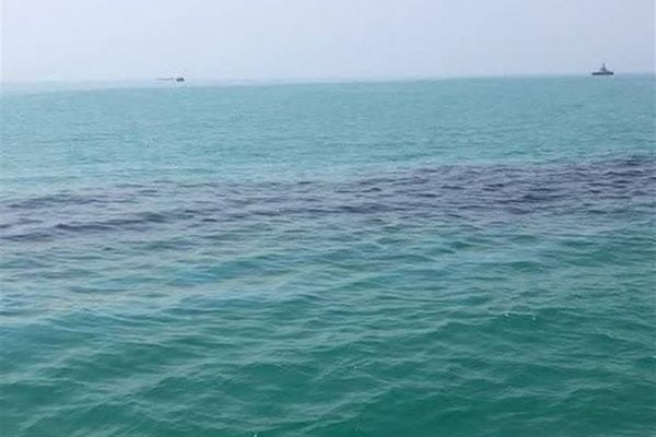 Oil Leak Detected in Iran's Vital Kharg Island Transmission Pipeline