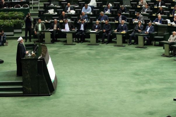 رابطة كتاب إيران: اقترب اليوم الذي سنعدل فيه هذا العالم المقلوب