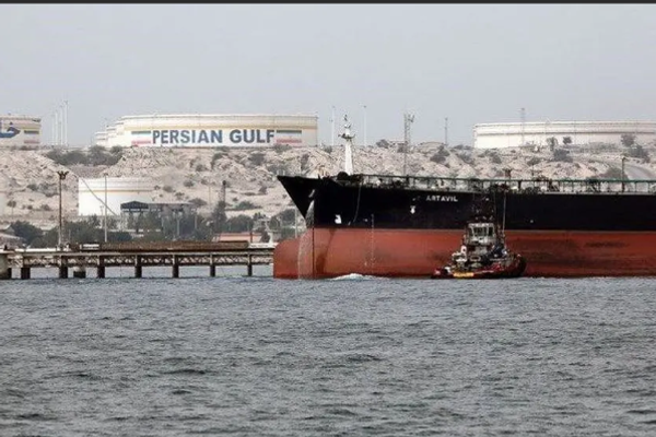 واشنطن: العقوبات النفطية على طهران قائمة.. وستُنفذ بالكامل