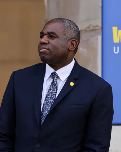 وزیر خارجه بریتانیا: موضوع ممنوعیت سپاه را مستمر بررسی میکنیم