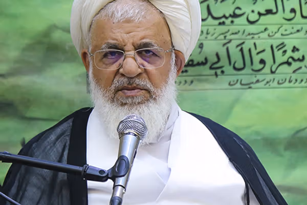 نماینده خامنهای در یزد: توفیق طلبگی نصیب هر فردی نمیشود