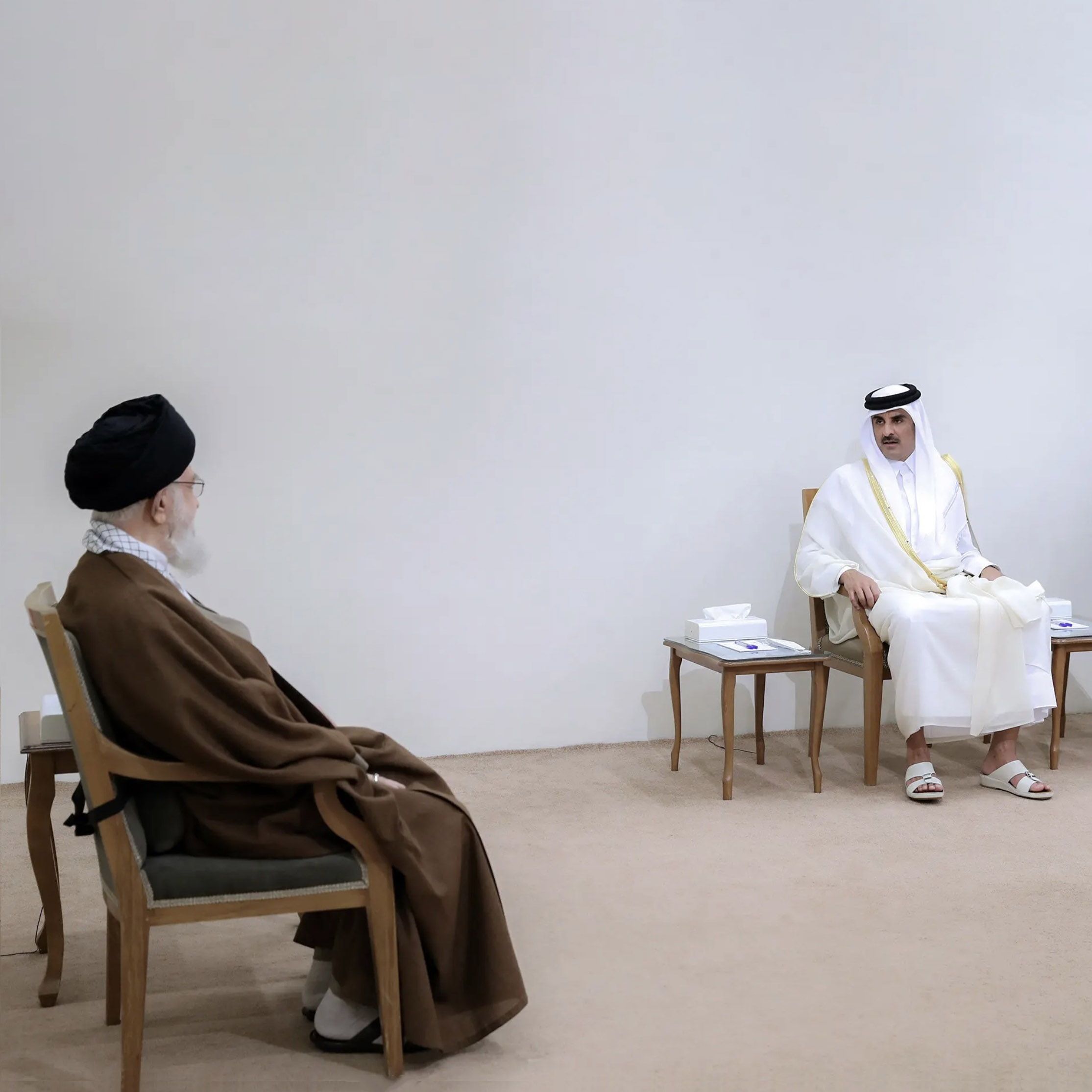 الجزیره ترجمه جدیدی از سخنان وزیر خارجه قطر درباره موضع خامنه‌ای در مذاکرات ارائه کرد