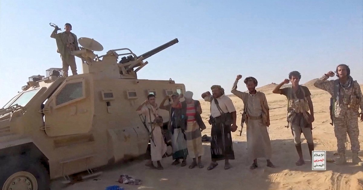 US officials met Iran-aligned Houthis in Oman - Reuters