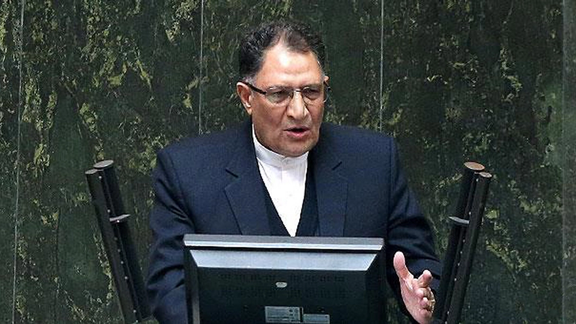 احمد آوایی، نماینده دزفول: شعارهای ساختارشکنانه در اعتراضها را به هیچوجه تایید نمیکنیم