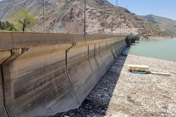 خبرگزاری ایسنا: تامین آب شرب تهران، کرج، مشهد، اصفهان، یزد و همدان با محدودیت مواجه شده